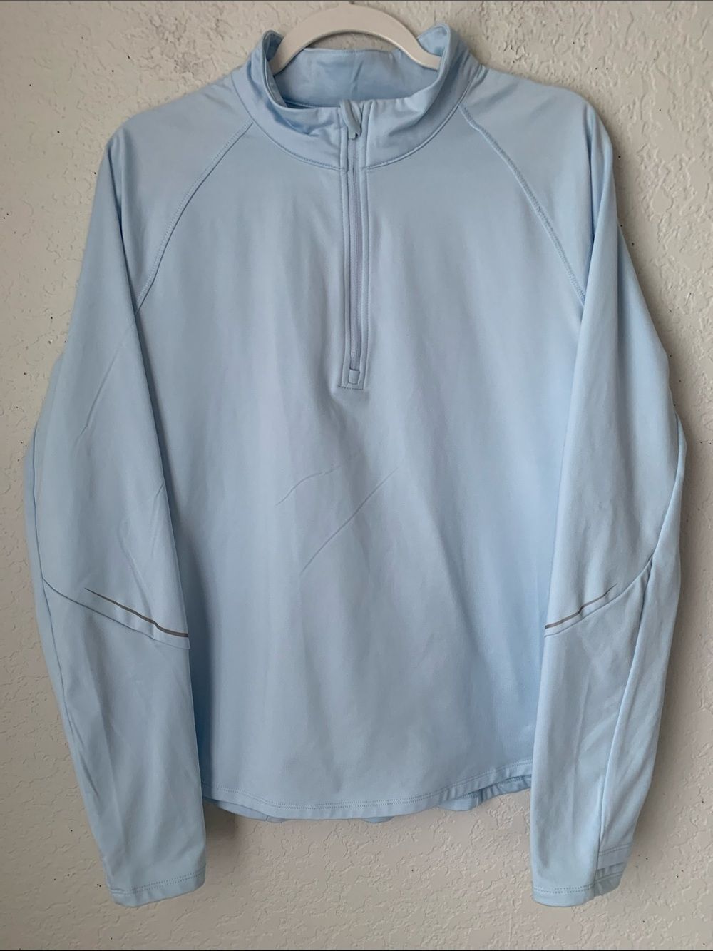 Asics Women’s Light Blue Half-Zip Pullover Size L
